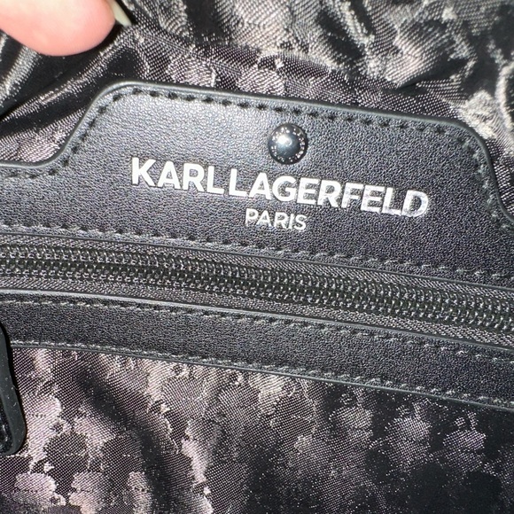 Givey Alert 🚨🚨🚨🚨🚨🚨🚨🚨NWT* Karl Lagerfeld Paris “Amour” Nylon Belt Bag - Picture 8 of 14